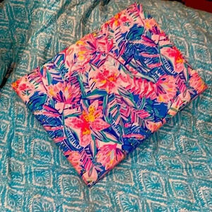 Pottery barn slathouse pin board Lilly Pulitzer GUC 73